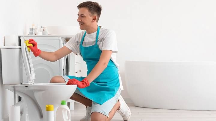 خدمات تنظيف الحمامات