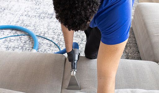 خدمات تنظيف الكنب والسجاد