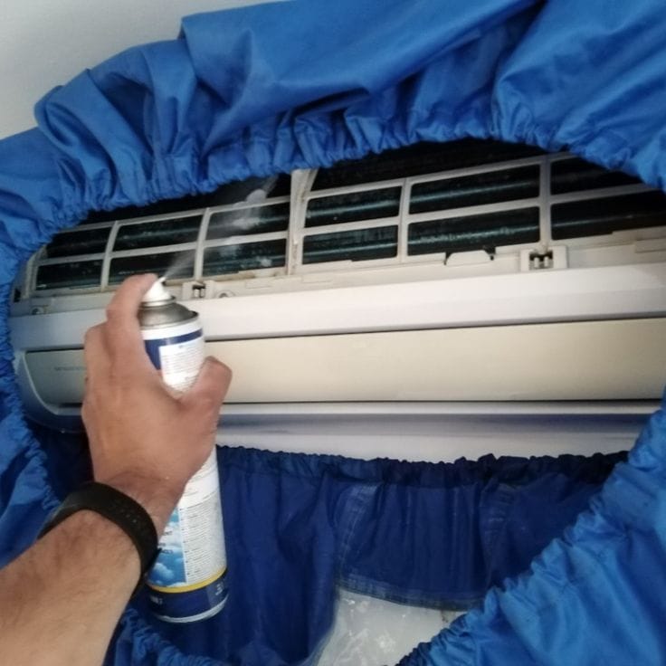 تنظيف المكيفات في عود المطينة